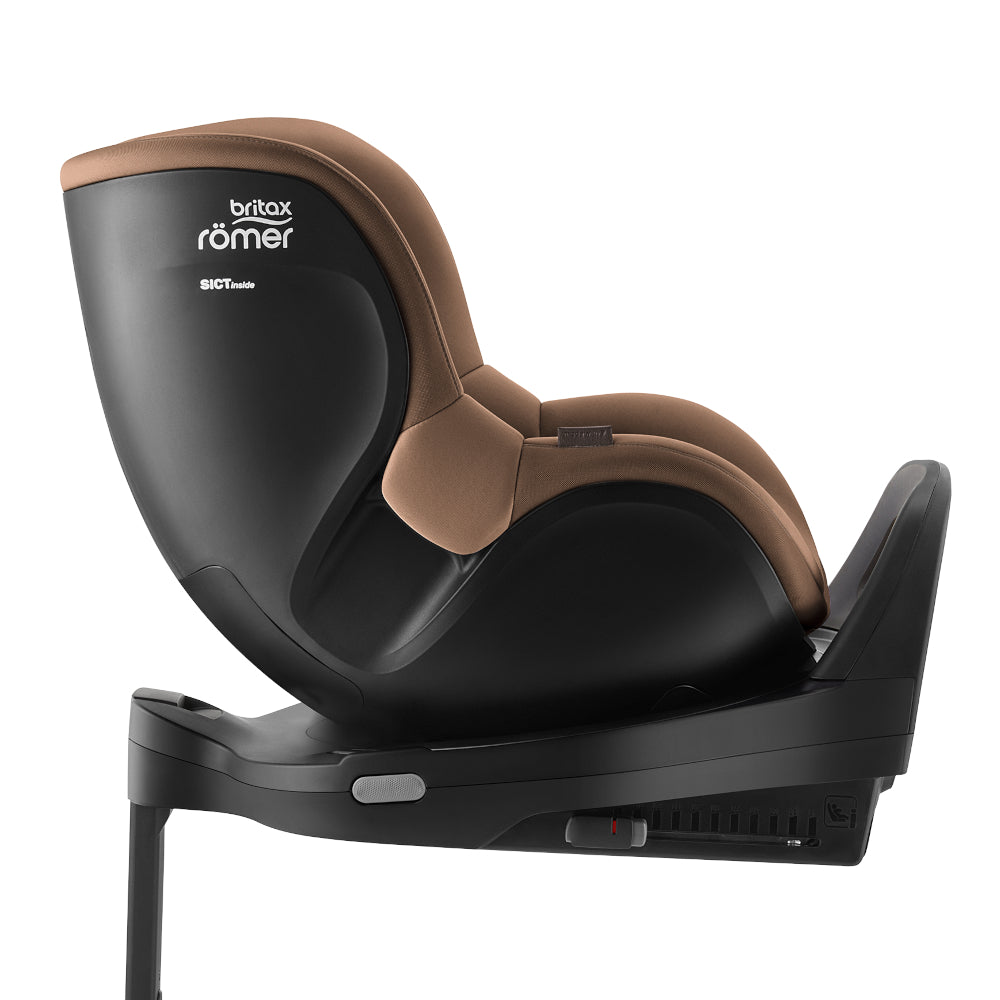 Britax-Römer Dualfix Pro M swivel rear facing ISOfix car seat in Warm Caramel