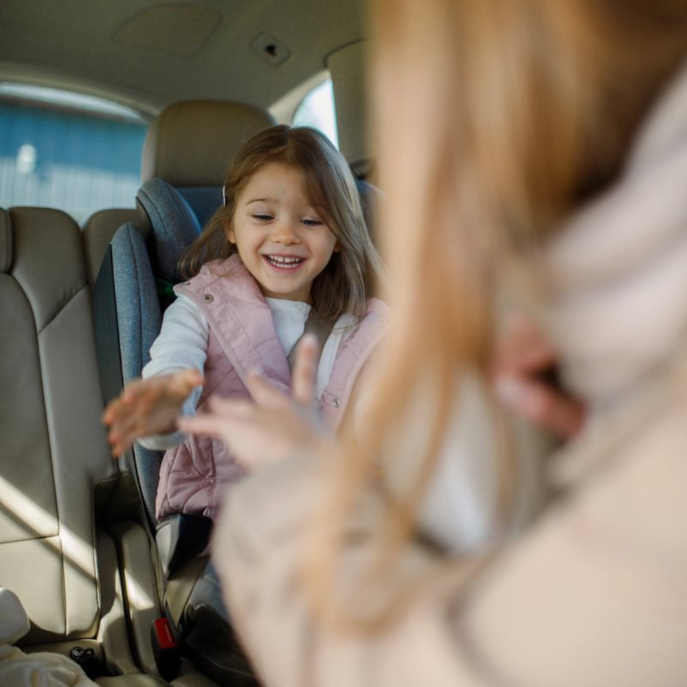 Avionaut MaxSpace AirFlow High Back Booster Seat Grey girl in car