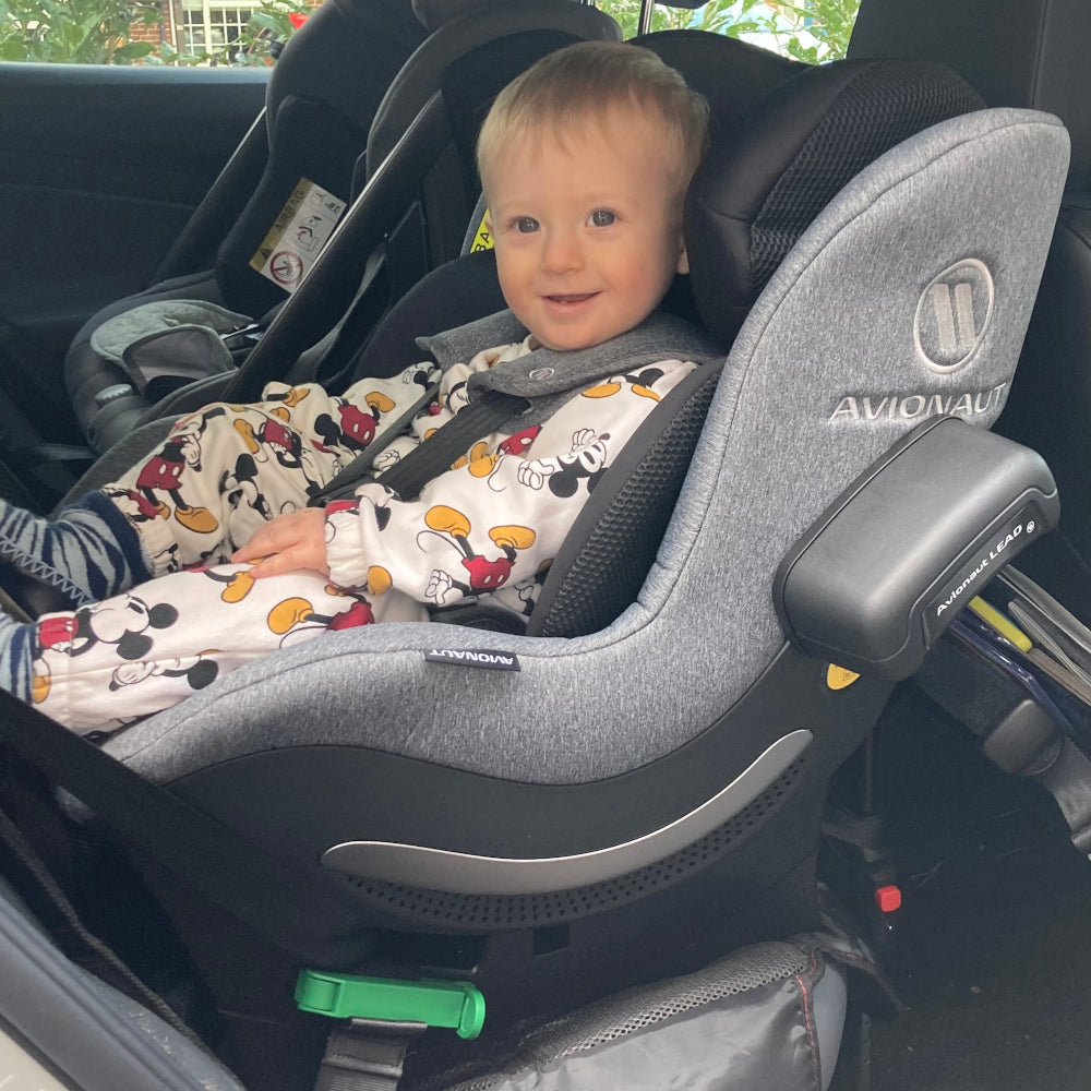 Avionaut Sky AirFlow rear facing car seat grey