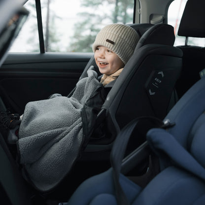 Axkid Spinkid 2 Glacier Lake Blue Arctic Storm Grey Two seats one child in a car