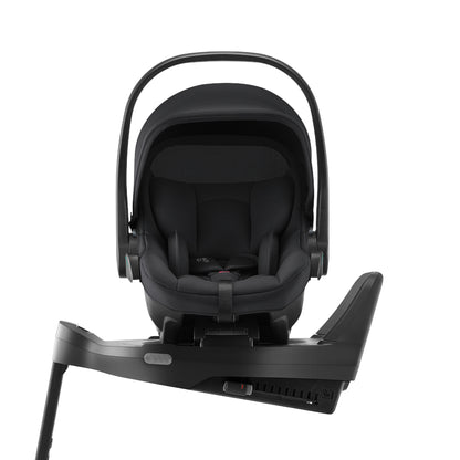 Britax Römer Baby-Safe Core infant carrier car seat in space black, on Vario ISOfix base