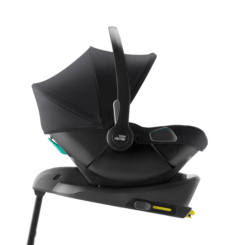 Britax Römer Baby-Safe Core infant carrier car seat in space black, on ISOfix base