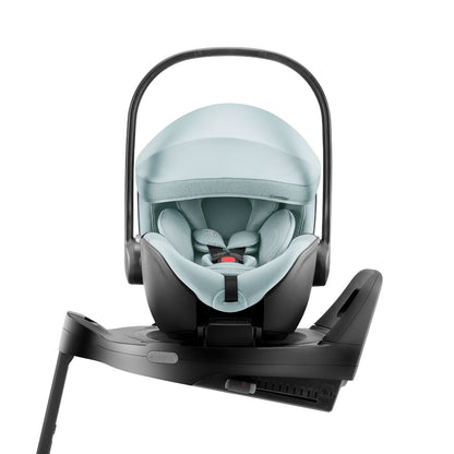 Britax-Römer Baby-Safe Pro infant carrier car seat in Harbor Blue on Vario 5Z ISOfix base