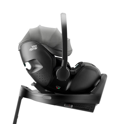 Britax-Römer Baby-Safe Pro infant carrier car seat in Mineral Grey on Vario 5Z ISOfix base