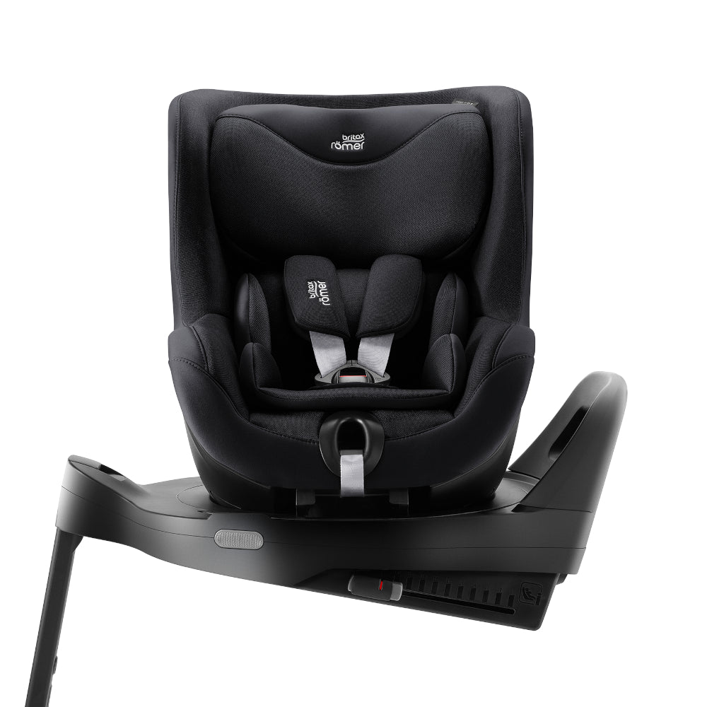 Britax-Römer Dualfix 5Z rear facing car seat in Carbon Black on Vario 5Z ISOfix base