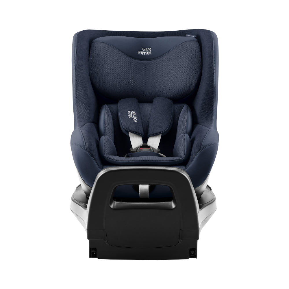 Britax-Römer Dualfix 5Z rear facing car seat in Night Blue on Vario 5Z ISOfix base