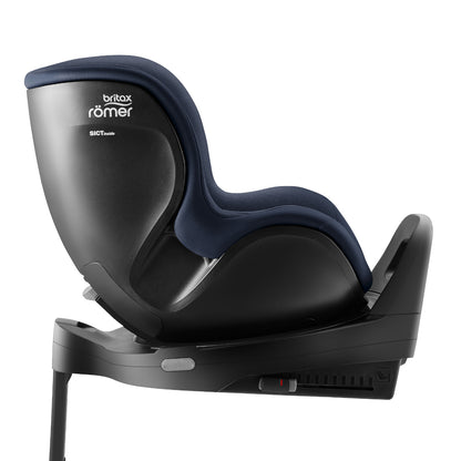 Britax-Römer Dualfix 5Z rear facing car seat in Night Blue on Vario 5Z ISOfix base