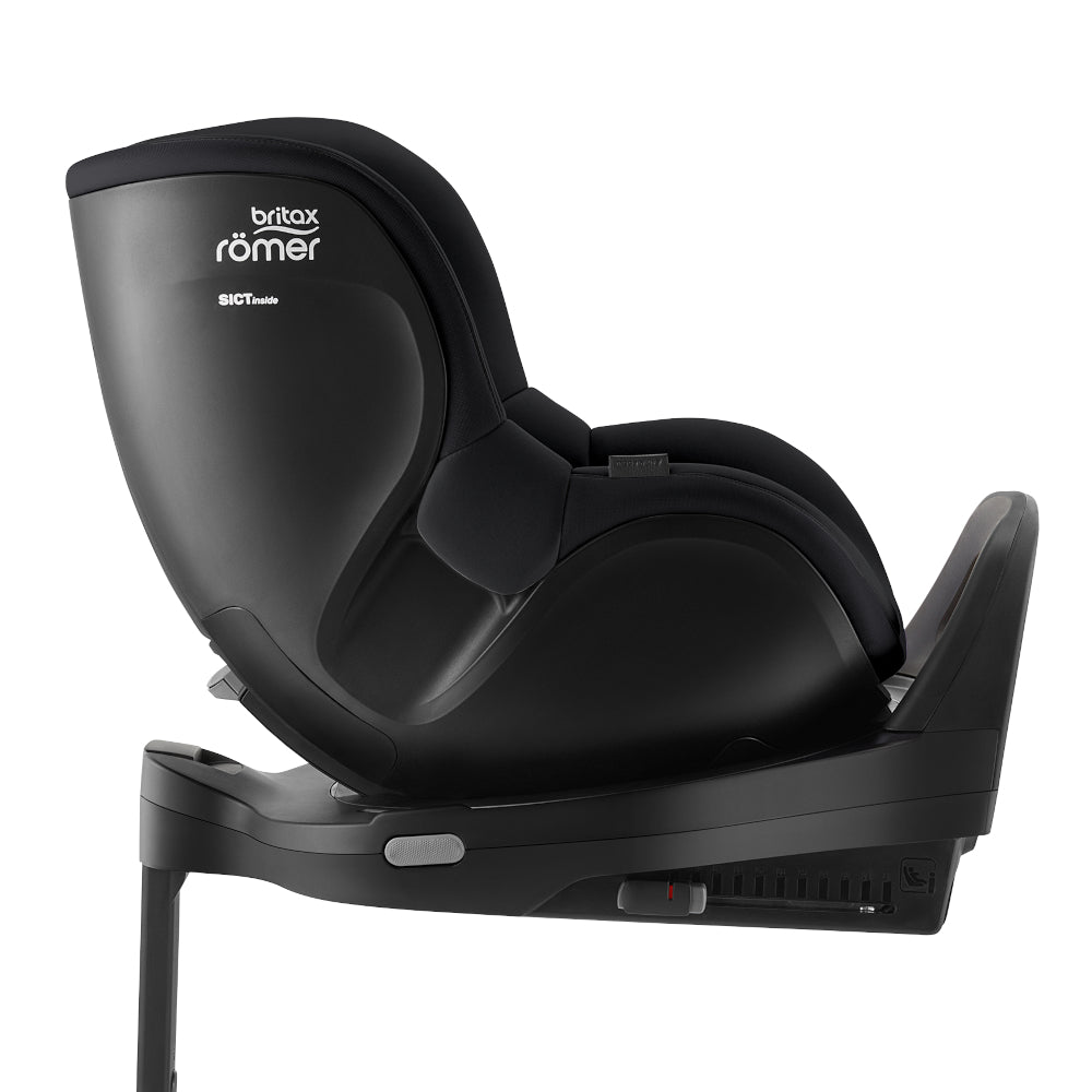 Britax-Römer Dualfix 5Z rear facing car seat in Onyx Black on Vario 5Z ISOfix base