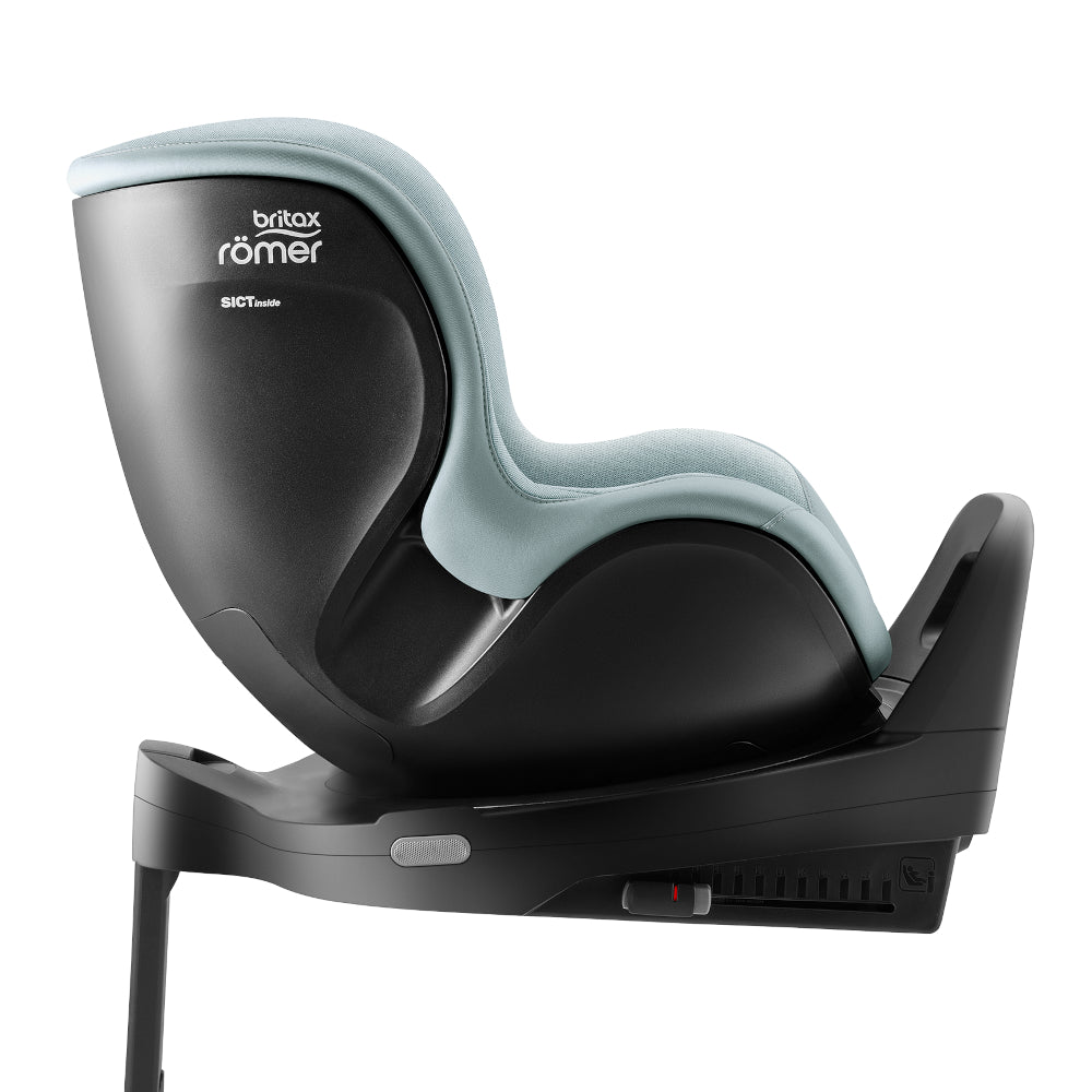 Britax-Römer Dualfix Pro M swivel rear facing ISOfix car seat in Harbor Blue