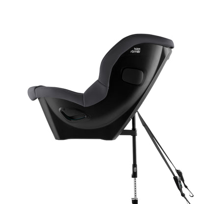 Britax-Römer Safe-Way M extended rear facing car seat in midnight grey